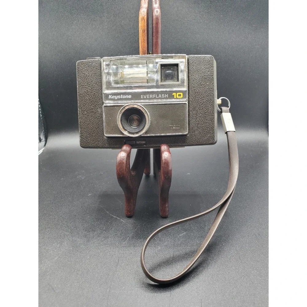 Camera Vintage Berkey Keystone Everflash 10 35MM Camera Movie Prop USA Flash